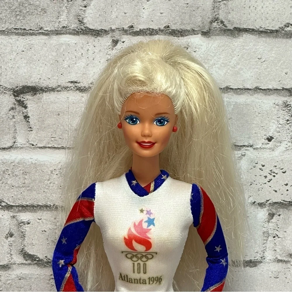 Barbie Atlanta 1996 Olympic Gymnast Doll Articulated Long Blonde Hair Outfit